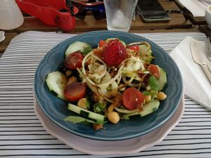Raw vegan salad at A Mulata in Aveiro