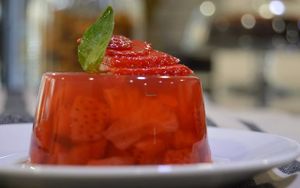 Strawberry dessert at La Cookessa Bio in Santa Maria De Palautordera