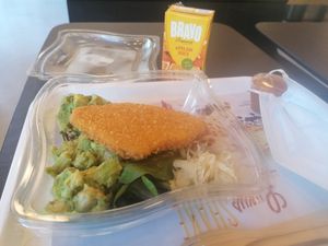 No Chicken bowl at MAX in Copenhagen