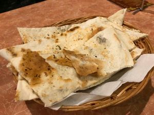 Vegan Naan with garlic at Pizzeria Bollywood in Hagen