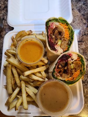 Gimger chick'un wrap and fries with rosemary gravy #Veganuary at Hearts Choices - NorthEast in Calgary