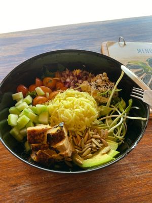 Very big dish,
A lot of veggies.
And fresh at Fresco Habito in Playa Del Carmen