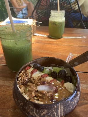 Açaí bowl with almond butter  at Fresco Habito in Playa Del Carmen