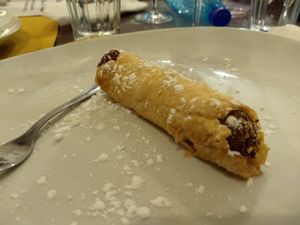 Vegan chocolate cannoli at Sciue Sciue in Florence