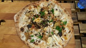 al Bosco-delicious vegan pizza  at Bancale 61 in Maastricht