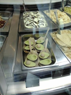 vegan avocado ice creme at Snowflake Gelato in West London