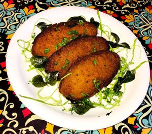 Vegan fish fry at Rare Earth Cafe & Organic Store in Mumbai