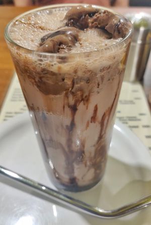 Chocolate falooda at Rare Earth Cafe & Organic Store in Mumbai