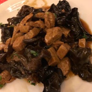 pollo y setas at Healthy Lovers in Madrid