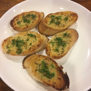 garlic bread at Yo Vegan in Phuket