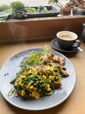 Vegan Tofu Scramble at Earthy Eats in Launceston