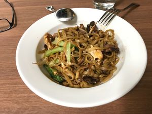 Fried Egg Noodles at Real food - Far East Square in Central Singapore