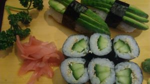 Sushi & maki at Sakura in Paris