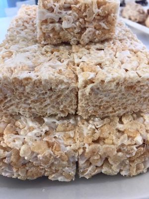 Vegan Rice Krispie Squares at Rhino Lounge in London