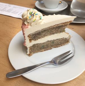 Cake with sprinkles at Die Küche in Brno