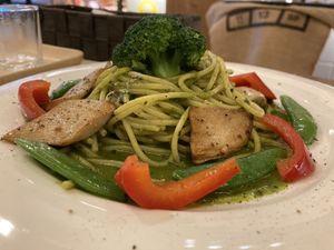 King oyster mushroom pesto pasta (瀟灑義大利麵：青醬杏菇) at LN Fortunate Coffee 幸福咖啡 - Fengyuan District in Taichung