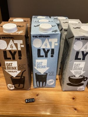 Oatly! at LN Fortunate Coffee 幸福咖啡 - Fengyuan District in Taichung