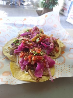 Tacos: Crispa Seitán, Cashew veganaise, Pico de gallo, cabbage pickled at Jonny Aldana in Barcelona