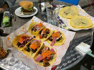 "No-chiken" burge, quesadillas and tacos at Jonny Aldana in Barcelona
