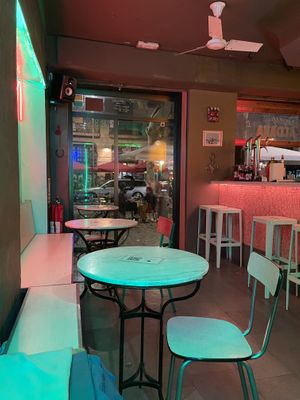 Small bar  at Jonny Aldana in Barcelona
