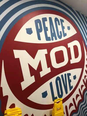 Mod Pizza decor at Mod Pizza in Nottingham