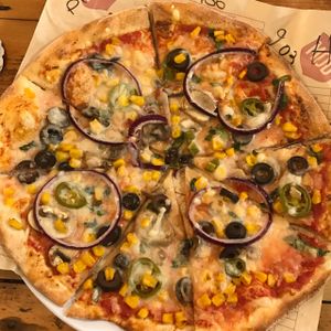 vegan pizza!  at Mod Pizza in London