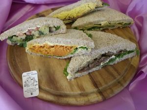 vasta scelta dimezzini vegan tramezzini vegan
www.pasticceriadaangelo.ordinadolce.it at Pasticceria Da Angelo in Selvazzano Dentro