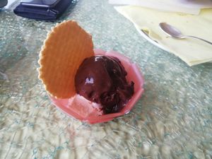 Cioccolato fondente e amando at Pasticceria Da Angelo in Selvazzano Dentro