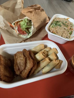 Spring rolls, wrap, pad thai & soy ... at Cosy Green in Ghent