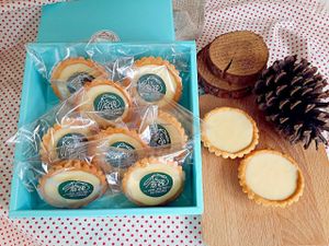 Vegan custard tart at Whisk & Roll in Tainan