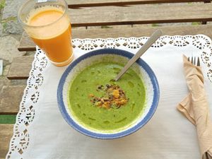 Broccoli soup and pineapple-carrot juice at The Food for Real in Lisbon