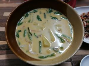 Pineapple curry at Bee Vegan in Chiang Mai