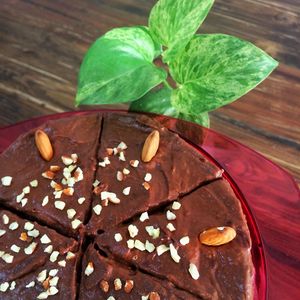 - Vegan
-Sugar Free
-Gluten Free
-Oli Free at Bee Vegan in Chiang Mai