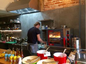   at Hariprasad Samosa & Curry in Krakow