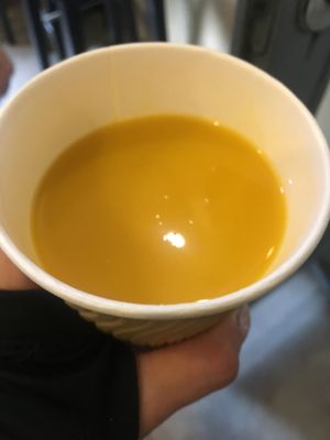 Mango lassi at Hariprasad Samosa & Curry in Krakow