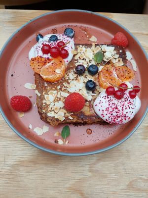 Verloren brood at Knol & Kool Bistro & Superet in Ghent