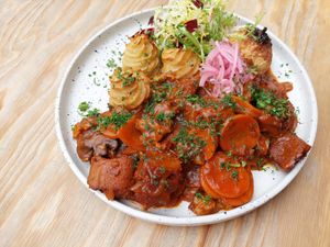 Stoverij met seitan at Knol & Kool Bistro & Superet in Ghent