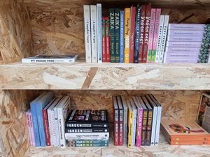 Cookbooks at Knol & Kool Bistro & Superet in Ghent