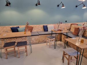 Inside at Knol & Kool Bistro & Superet in Ghent