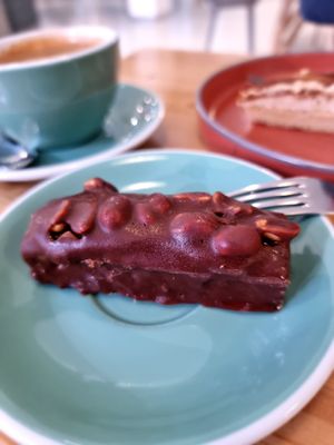 Snickers at Knol & Kool Bistro & Superet in Ghent