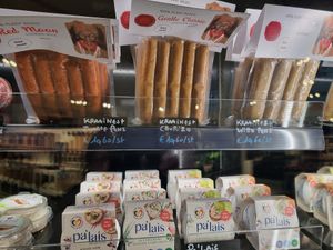 Vegan sausages - cheezes at Knol & Kool Bistro & Superet in Ghent