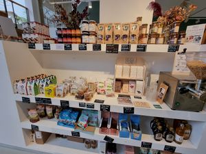 Shop at Knol & Kool Bistro & Superet in Ghent