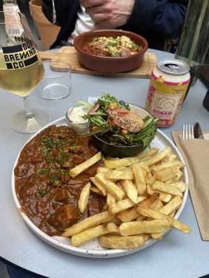 Vegan stoofvlees!  at Knol & Kool Bistro & Superet in Ghent