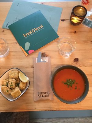 Heerlijkste kaaskroketjes ooit + tomatensoepje at Knol & Kool Bistro & Superet in Ghent
