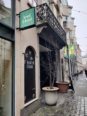 Devanture at Knol & Kool Bistro & Superet in Ghent