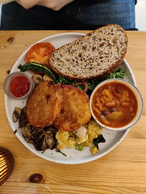 Lunch at Knol & Kool Bistro & Superet in Ghent