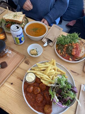 Boulettes, BLT, beans on toast, soup  at Knol & Kool Bistro & Superet in Ghent