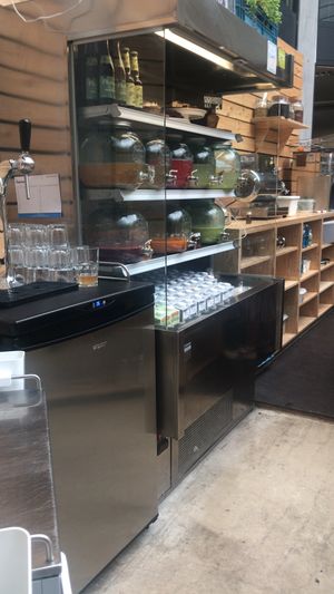 All the oatly barista, and juices/smoothies above at Knol & Kool Bistro & Superet in Ghent