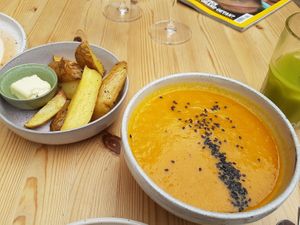soup and potato wedges with herb 'butter' at Knol & Kool Bistro & Superet in Ghent