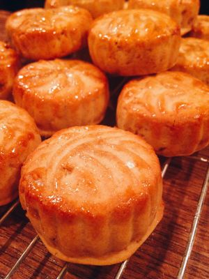vegan mini mooncake at Saizencyuka anzu in Nagoya